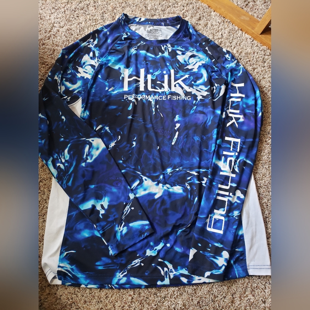 Huk performance fishing long sleeve t